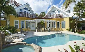 Shangri-La Boutique Bed & Breakfast Bed & Breakfast West Bay Exterior photo