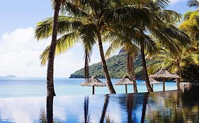 Beach Club Hotel Hamilton Island Exterior photo