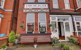 Ashford House Guest House Bridlington Exterior photo