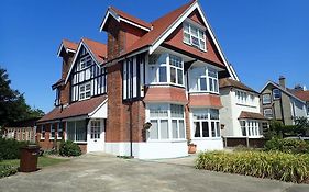 The Old Surgery Bed & Breakfast Clacton-on-Sea Exterior photo