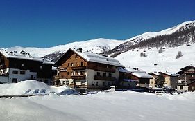 Hotel Alaska Livigno Exterior photo