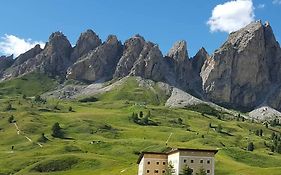 Hotel Cir Selva di Val Gardena Exterior photo