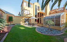 Guesthouse Indongo Swakopmund Exterior photo