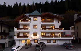 Hotel Garni Foersterheim Ischgl Exterior photo