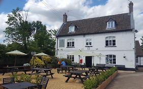 The Swan Inn Hilborough Exterior photo