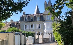 Dday Aviators Le Manoir Hotel Arromanches-les-Bains Exterior photo