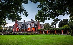 Inglewood Manor Hotel Ledsham  Exterior photo