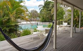 Hervey Bay Flashpackers Hostel Exterior photo