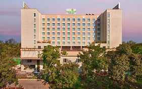 Lemon Tree Premier City Center Pune Hotel Exterior photo