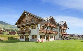 Chalet-Hotel Le Beausoleil, The Originals Relais Fontcouverte-la-Toussuire Exterior photo