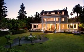 Churchill Manor Bed & Breakfast Napa Exterior photo