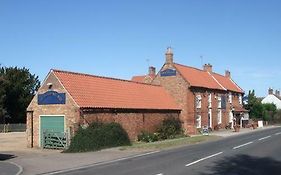 The Lord Nelson Inn Newark-on-Trent  Exterior photo