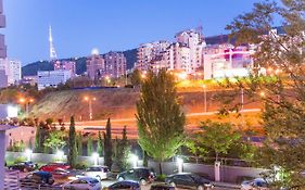 Tbilisi Apartment Tennis Court Exterior photo