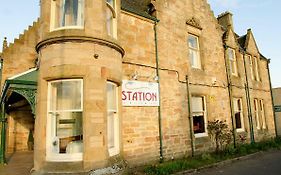 The Station Hotel Alness Exterior photo