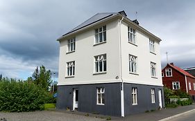 Gista Apartment Akureyri Exterior photo