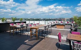 Courtyard By Marriott Washington Downtown/Convention Center Hotel Exterior photo