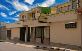 Hotel Bamboo Aeropuerto Alajuela Exterior photo