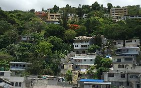 Tropical Bed & Breakfast Hotel Petionville Exterior photo