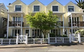 The Bruce Waterfront Apartments By Avi Akaroa Exterior photo