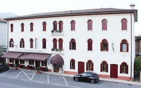 Al Cavallino Hotel Follina Exterior photo