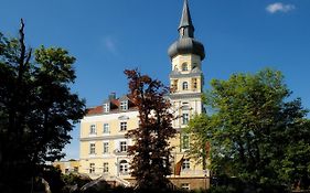 Hotel Schloss Schwarzenfeld Exterior photo