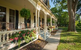 The Inn At Cooperstown Room photo