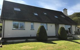 Feochan Rooms Portree Exterior photo