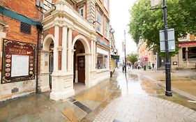 The Royal Hotel Kettering Exterior photo