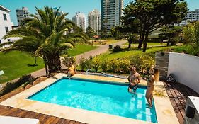 Atlantic Hostel Punta Del Este Exterior photo