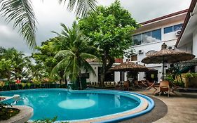 Cebu Hilltop Hotel Exterior photo