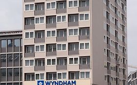 Wyndham Koeln Hotel Exterior photo