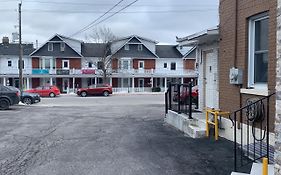 Lucien Motel Whitby Exterior photo