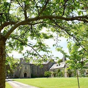 Dartington Hall Bed & Breakfast Totnes Exterior photo