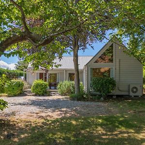 Copper Beech Cottage - Wharewaka Holiday Home Taupo Exterior photo