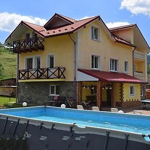 Karpatskyi Maetok Hotel Slavske Exterior photo