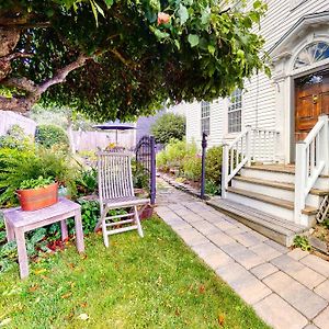 Maine Memories Hotel Wiscasset Exterior photo