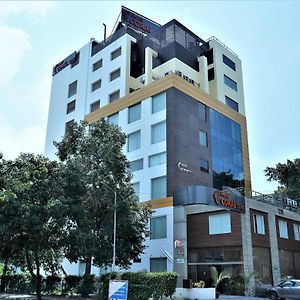 Hotel Coral Star Chandigarh Exterior photo