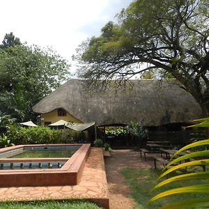 30 Wilson Bed & Breakfast Jinja Exterior photo