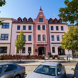 Hotel U Labute Zdar Nad Sazavou Exterior photo