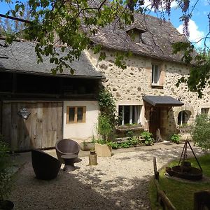 La Ferme Les Mamours Bed & Breakfast La Bastide-l'Eveque Exterior photo