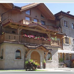 B&B Al Borgo Antico Pinzolo Exterior photo