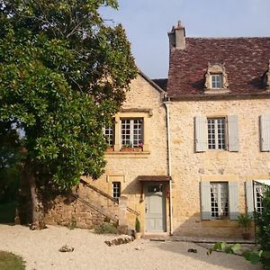 Rue Du Chateau Bed & Breakfast Lalinde Exterior photo