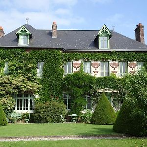 Le Clos Des Ifs Bed & Breakfast Thietreville Exterior photo