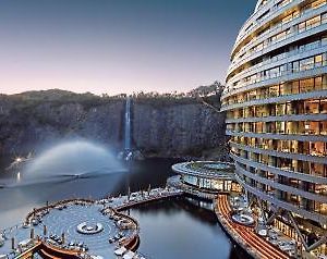 Intercontinental Shanghai Wonderland Hotel Exterior photo