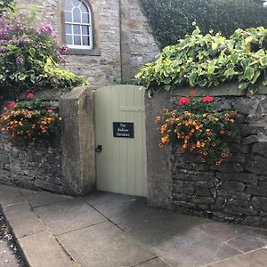 The Hollow Bed And Breakfast Great Longstone Exterior photo