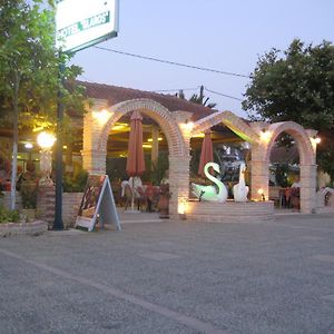 Hotel Glaros Ammoudia Exterior photo