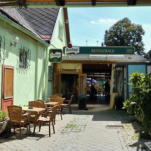 Penzion U Selongu Hotel Jindrichuv Hradec Exterior photo