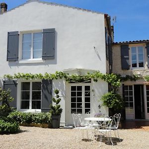 Le Clos Des Treilles Bed & Breakfast Nuaille-d'Aunis Exterior photo