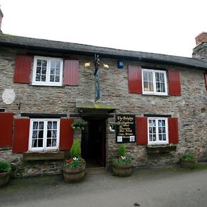 The Dolphin Inn Kingsbridge  Exterior photo