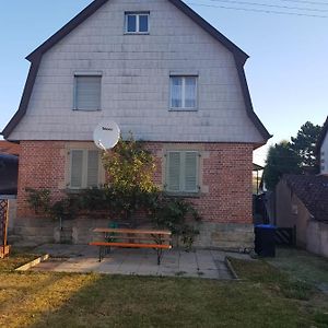 Handwerkerhaus-Balaro Fuer Bis Zu 6 Personen Mit Grillplatz Apartment Weil im Schonbuch Exterior photo